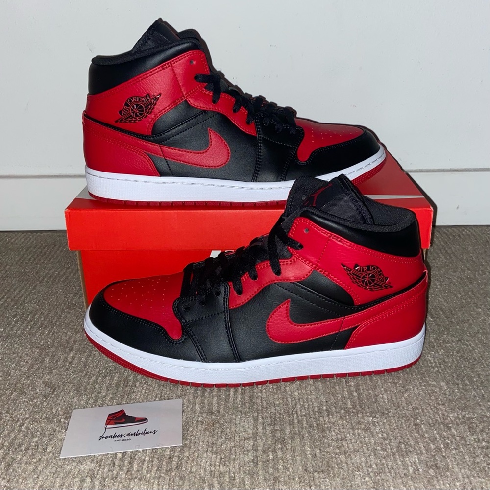 SOLD ❌ Jordan 1 Mid Banned Size 13
